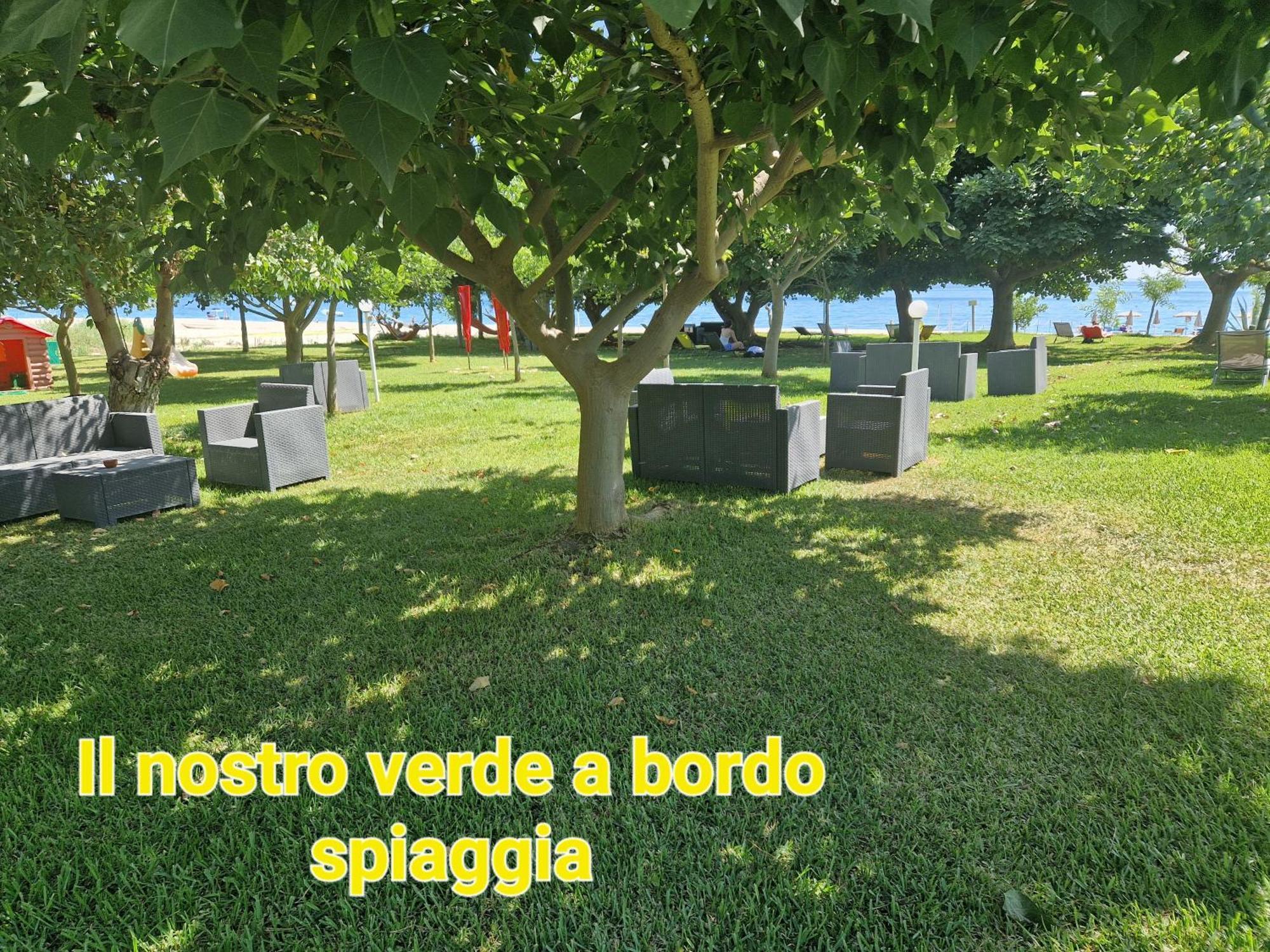 Miriam 21, a 300 metri dal mare Apartment Santa Caterina Dello Ionio Marina Bagian luar foto