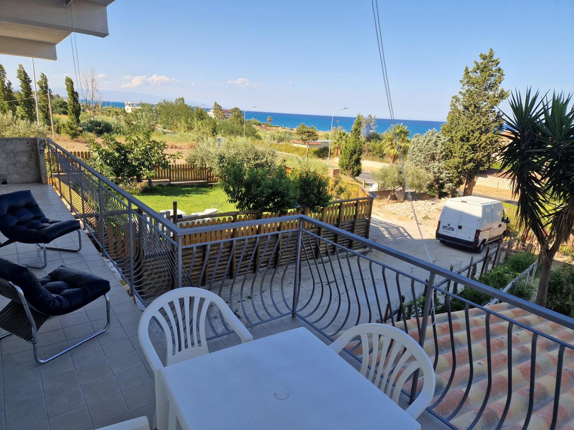 Miriam 21, a 300 metri dal mare Apartment Santa Caterina Dello Ionio Marina Bagian luar foto